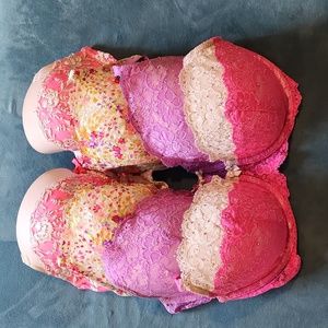Victoria's Secret Set of 4 34DD Bras